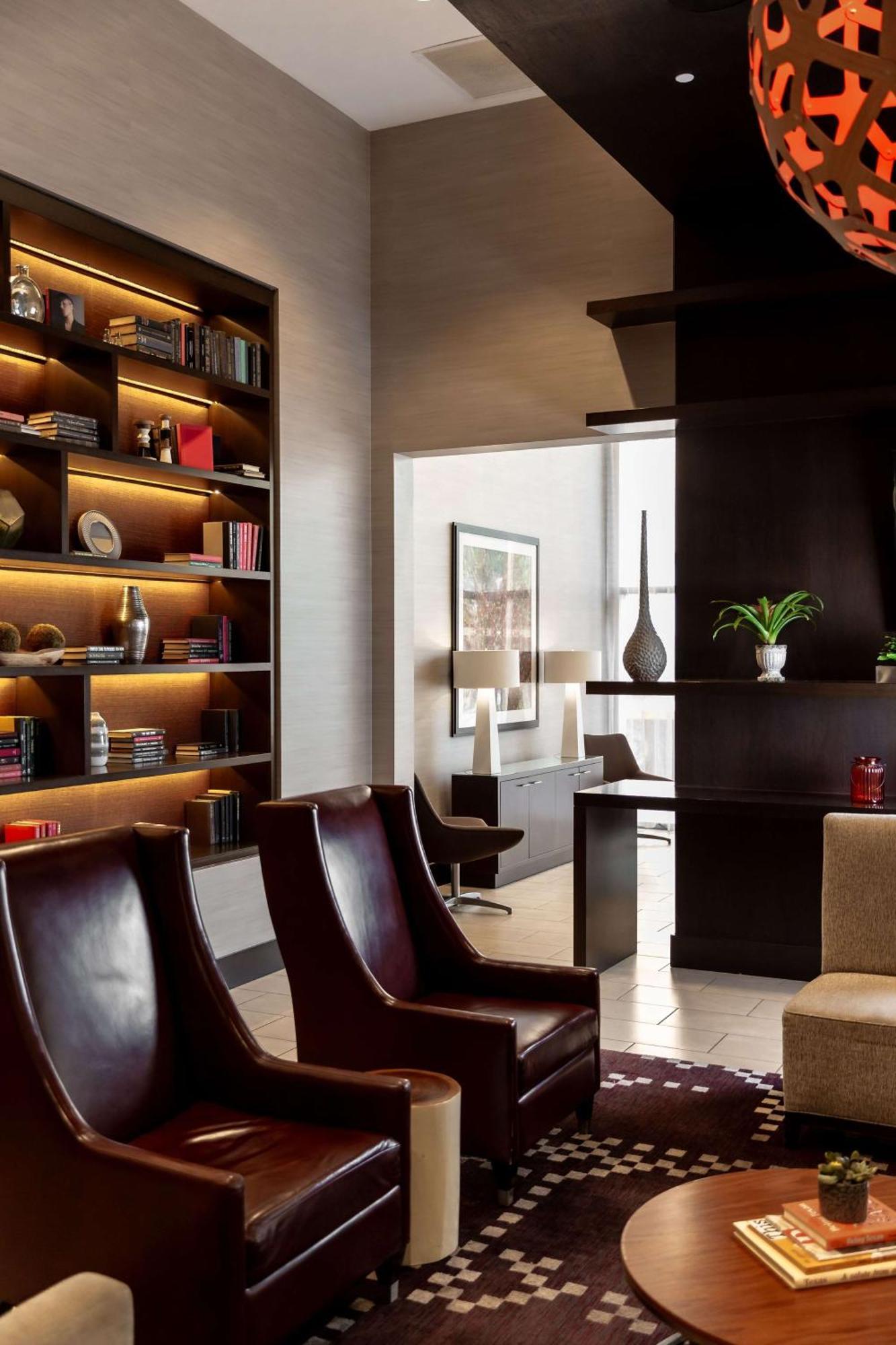 Hotel Hilton Garden Downtown Dallas